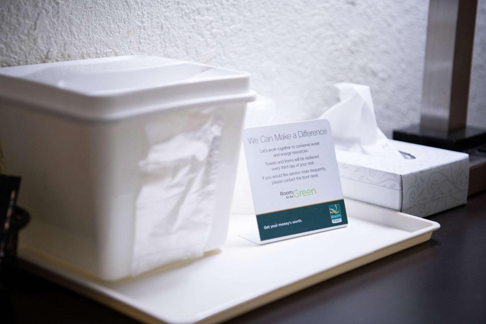 Quality Inn & Conference Center Somerset Bagian luar foto