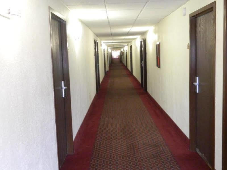 Quality Inn & Conference Center Somerset Bagian luar foto