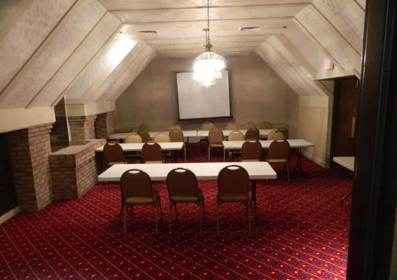 Quality Inn & Conference Center Somerset Bagian luar foto